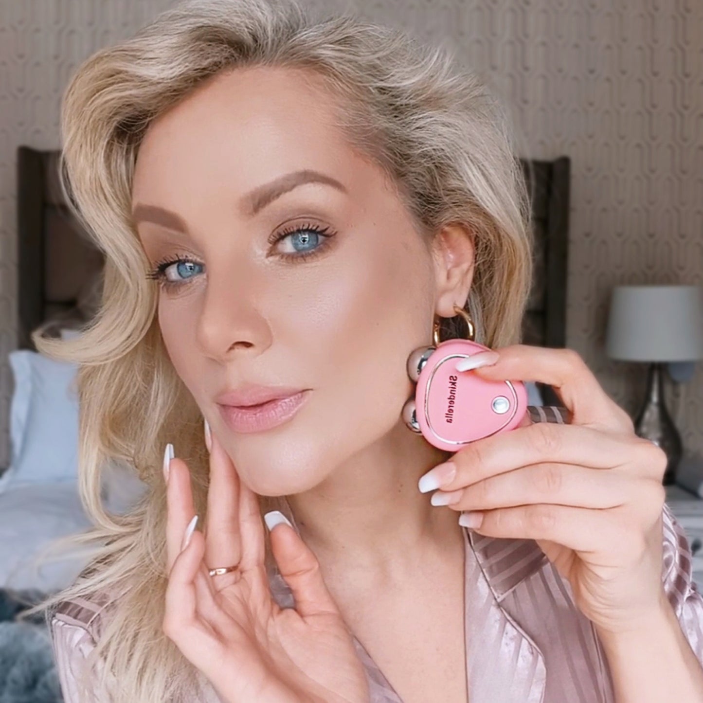 Skinderella™ Micro Current Device